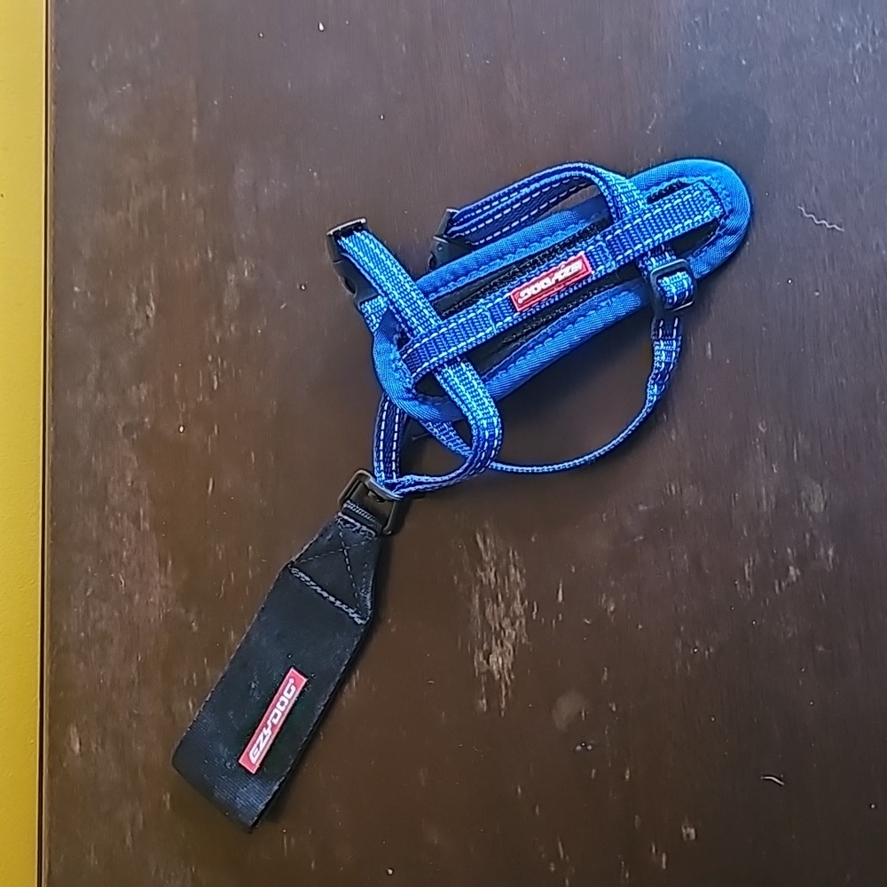 EZYDOG dog harness for small dog 5-8 pounds. New and never used